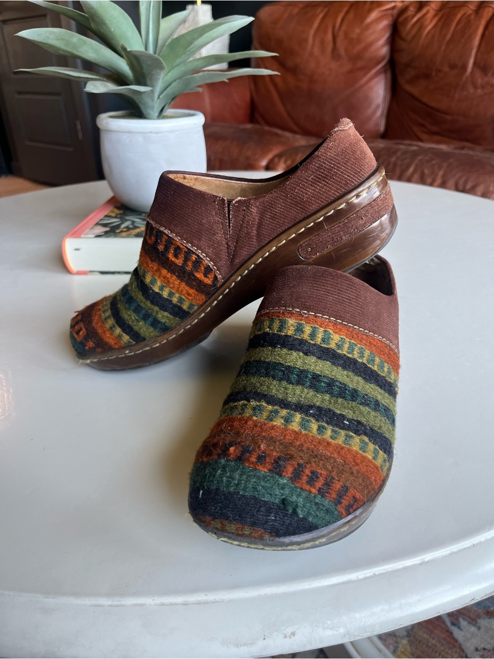 Born Clogs 🍂 Boho Woven Kilim Sz: fit 7.5-8
